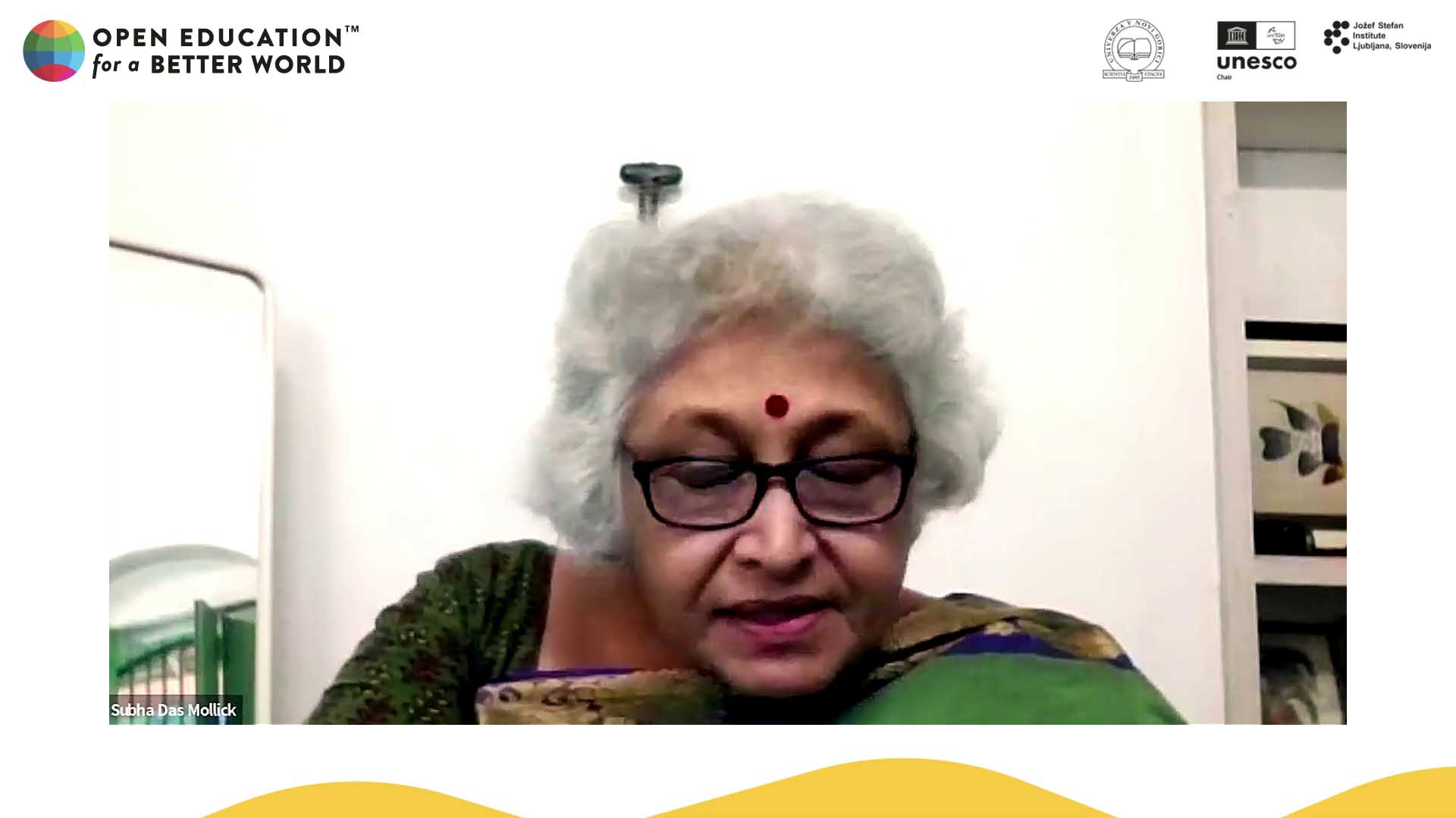 video-img